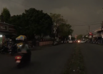 “देशभर में मौसम का बदलता मिजाज कहीं बारिश का अलर्ट कहीं लू का कहर”