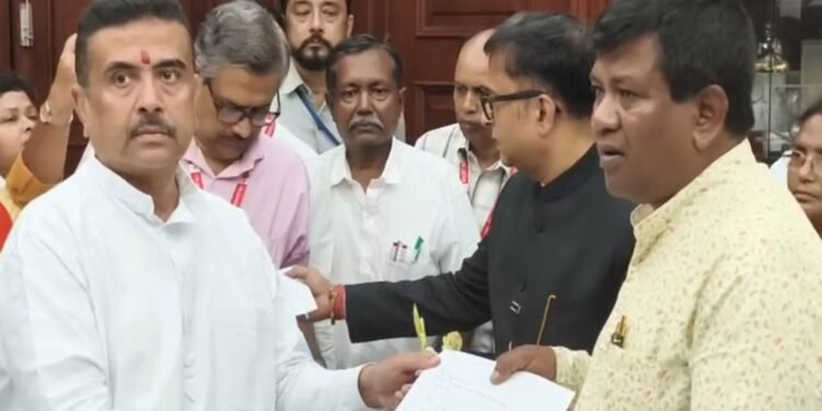 शुभेंदु अधिकारी ने छोड़ी नंदीग्राम सीट, भवानीपुर से रहेंगे विधायक