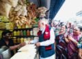 PM मोदी को झालमुड़ी खिलाने वाले विक्रेता को विदेशी नंबरों से धमकी