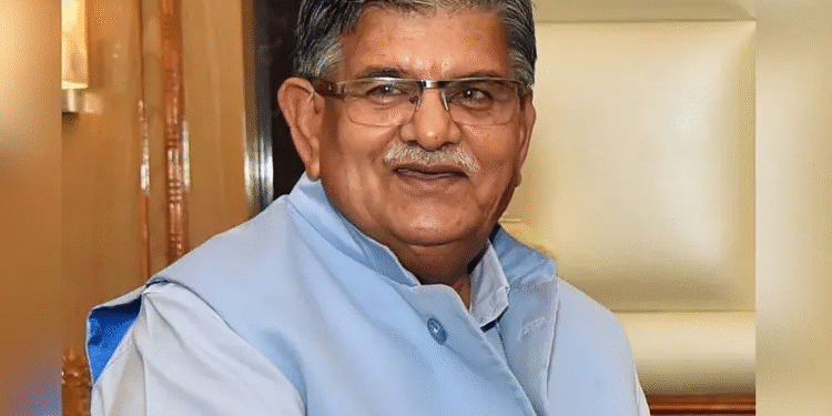 पंजाब बम धमाकों के बाद सियासी घमासान: राज्यपाल गुलाब चंद कटारिया ने कहा- “शांति बनाए रखना हम सबकी जिम्मेदारी है”