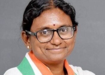 मीनाक्षी विवाद कांग्रेस के 3 कानूनी विकल्प