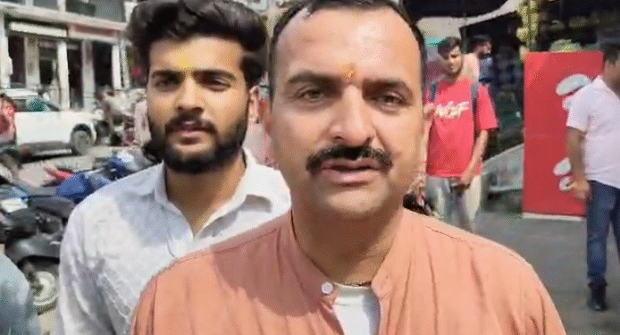 Rajgarh में युवाओं की सेवा और मानवता की पहल