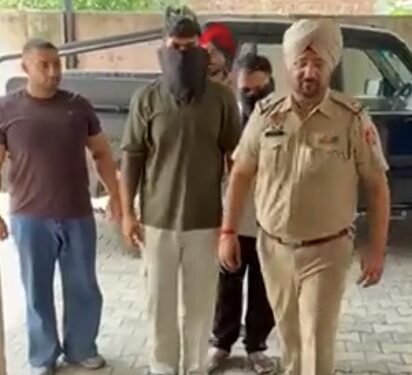 ਜਲੰਧਰ ਵਿੱਚ ਨਸ਼ਾ ਅਤੇ ਹਥਿਆਰਾਂ ਸਮੇਤ ਇੱਕ ਮਹਿਲਾ ਸਮੇਤ 5 ਗ੍ਰਿਫ਼ਤਾਰ