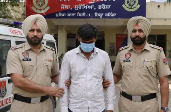 SIR ਡਿਊਟੀ ‘ਤੇ ਪਹੁੰਚੇ BLO ਦੀ ਬੇਰਹਿਮੀ ਨਾਲ ਕੁੱਟਮਾਰ!