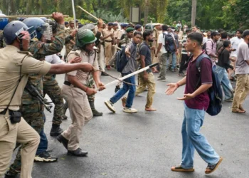 लाठीचार्ज पर सुप्रीम कोर्ट की सख्त टिप्पणी
