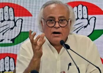 Paper Leak पर कांग्रेस का सरकार पर हमला