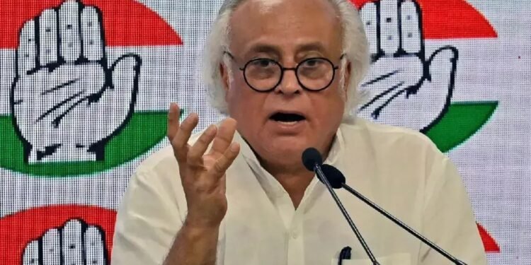 Paper Leak पर कांग्रेस का सरकार पर हमला