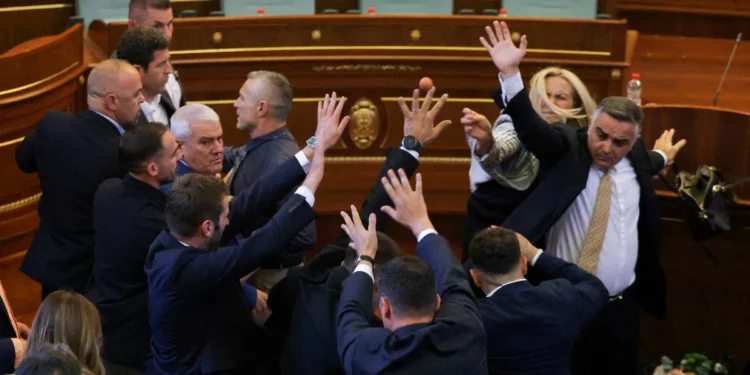 Kosovo संसद में PM पर अंडे