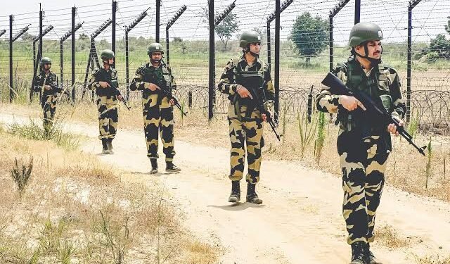 ਅੰਮ੍ਰਿਤਸਰ ਬਾਰਡਰ ‘ਤੇ BSF ਦੀ ਵੱਡੀ ਕਾਰਵਾਈ, 510 ਗ੍ਰਾਮ ਹੈਰੋਇਨ ਬਰਾਮਦ!